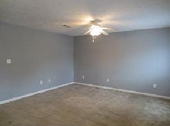 3rd image of 5428 Statler Ave