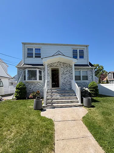 69 La Salle Ave #2 Photo 1