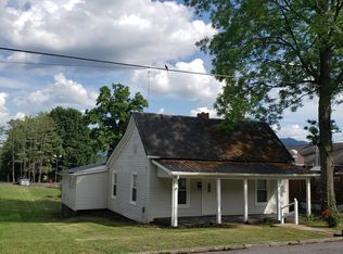 104 E 10th Ave, Johnson City, TN 37601