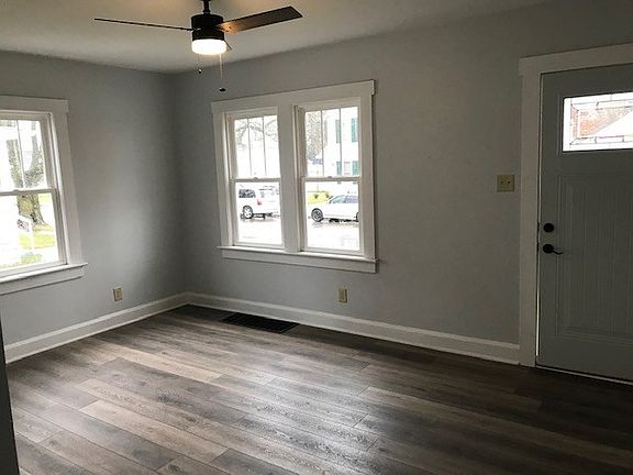 4th image of 608 Allen Ave