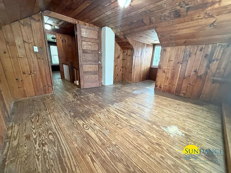 255 Brooks St — Photo 12