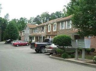309 May Dr #15, Huntington, WV 25704