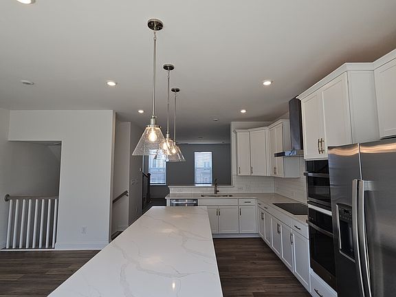 5th image of 3212 Drift St