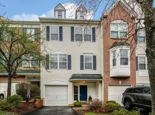 2 Prescott Ct, Basking Ridge, NJ 07920