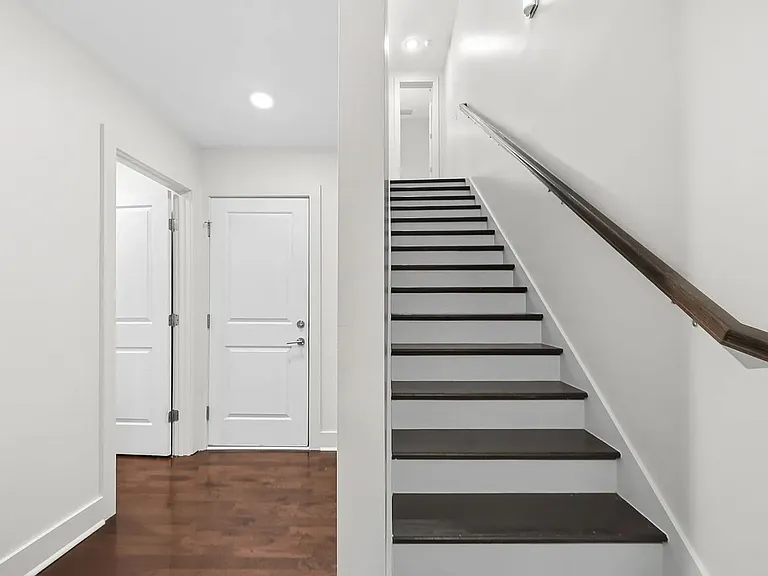 1240 2nd Ave S #10 — Photo 14