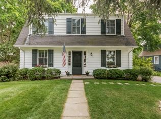 7 Abbey Rd, Darien, CT 06820