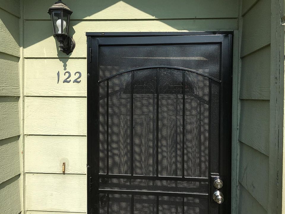 1st image of 8276 S Center Pkwy #122