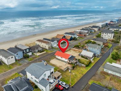 366 N Pacific St, Rockaway Beach, OR, 97136