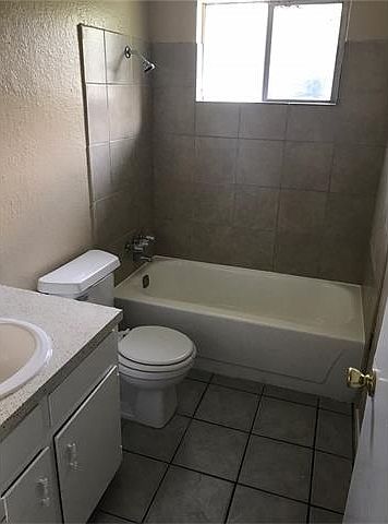 2nd image of 903 E Leslie Cir #A