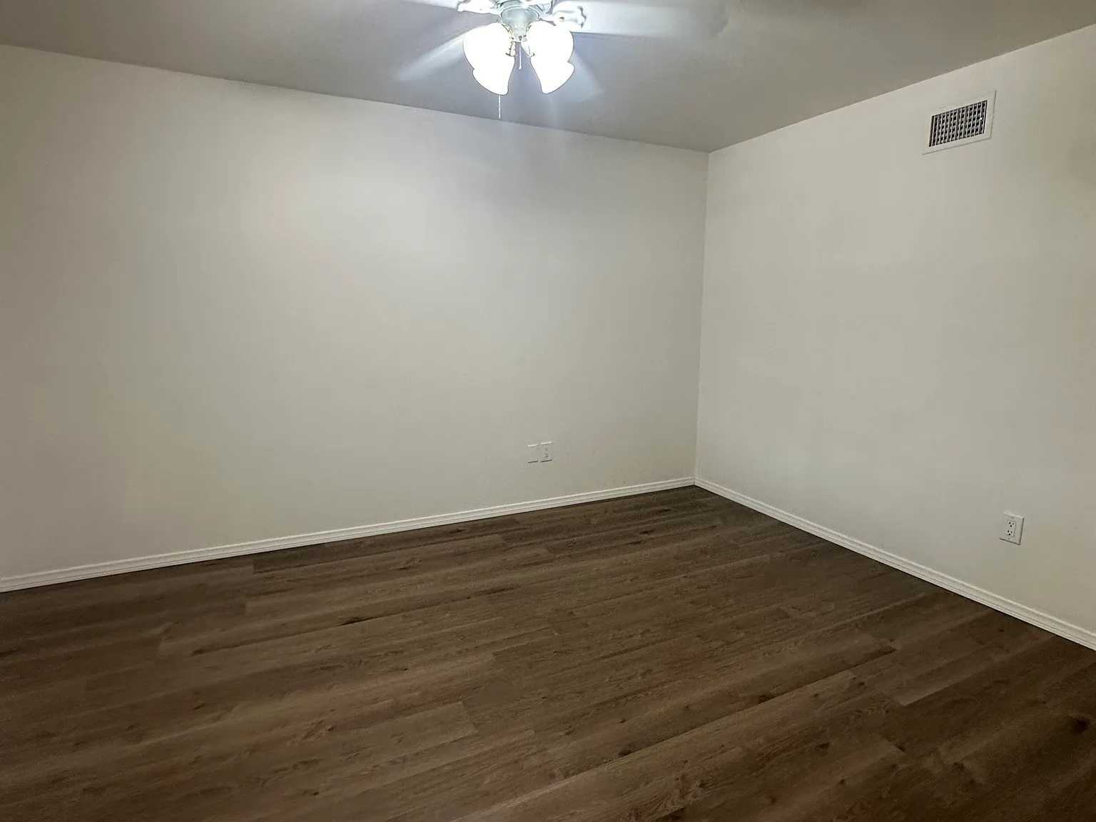 La Capelle Rd, La Mirada — Photo 4