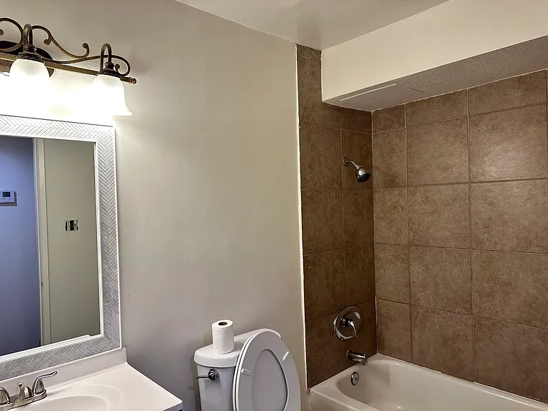 5700 Etiwanda Ave #144 — Photo 10
