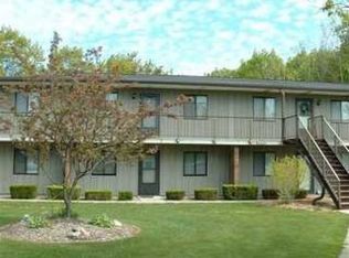 1208 Edgewater Dr, Westfield, NY 14787