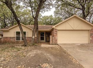 2514 Holt Rd, Arlington, TX 76006