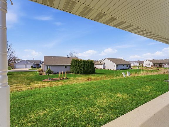 5th image of 1531 Deer Brook DRIVE