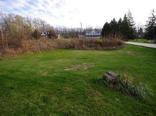 221 McCombs Rd, Venetia, PA 15367