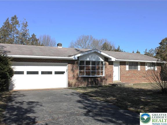 2nd image of 2465 Jacksonville Rd