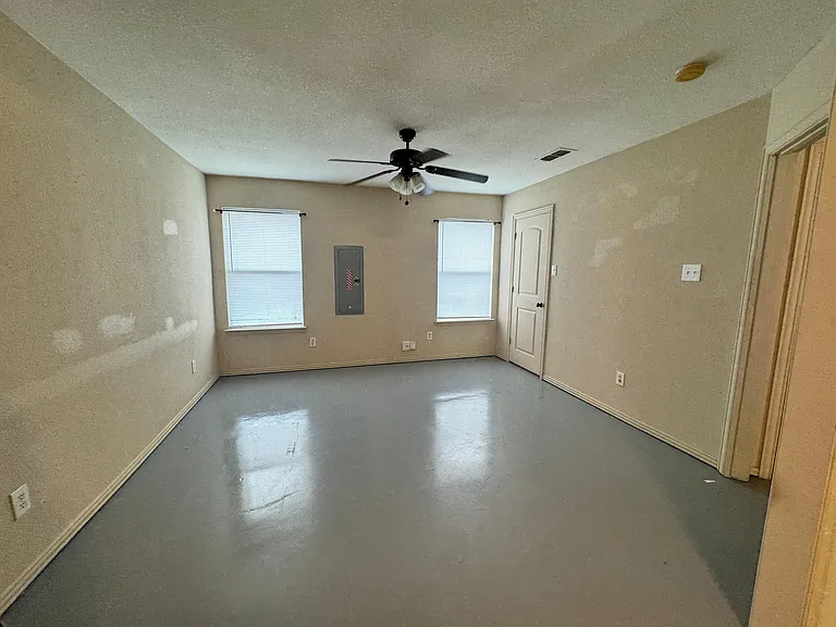 8109 Arbor Ave — Photo 13