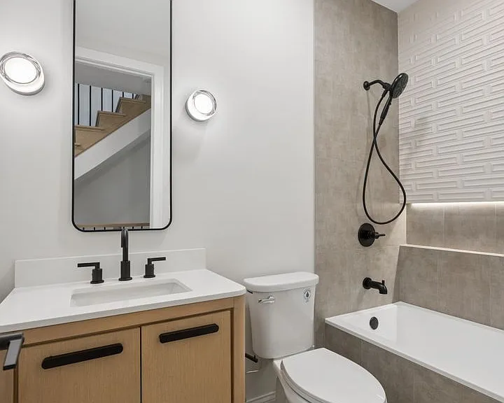 3739 N Clifton Ave #3 — Photo 28