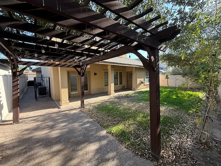 2912 Sundance Loop — Photo 27