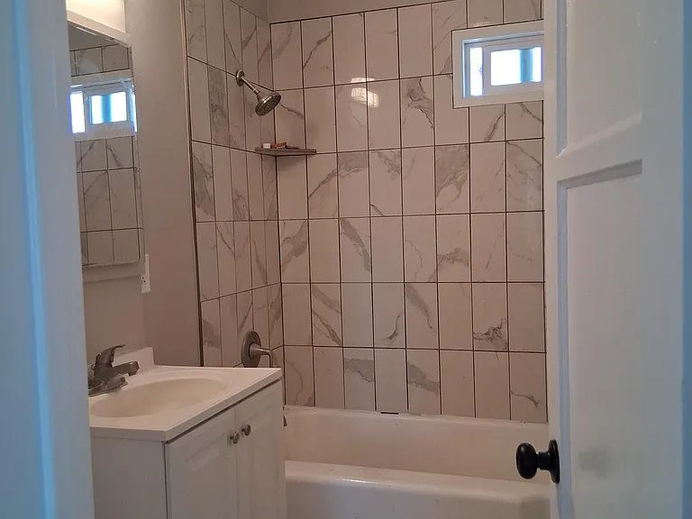 1421 W 84th Pl #1/2 — Photo 13