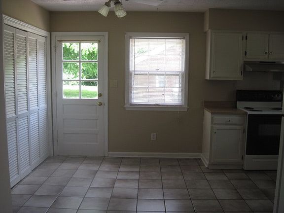 5th image of 1800 Marietta Dr #A