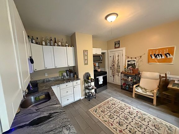 4th image of 15 Atherton St