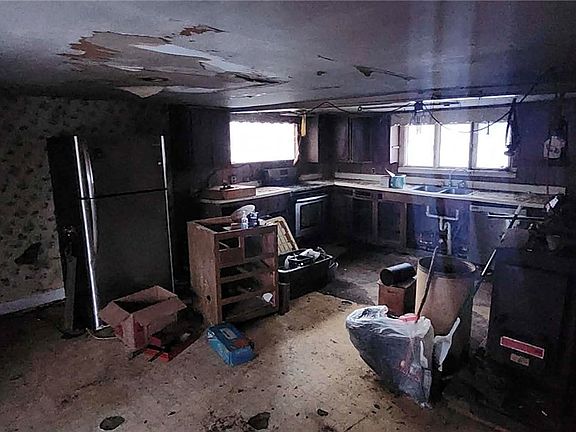 3rd image of 104 McLean Cortland Rd