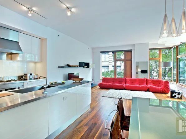 304 Spring Street image 1 of 8