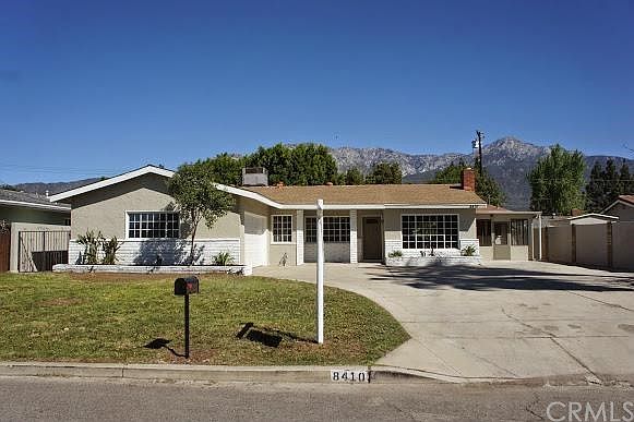 1st image of 8410 Via Airosa