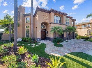 18945 York Ln, Huntington Beach, CA 92648