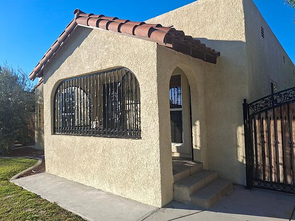 2nd image of 3104 Park Way