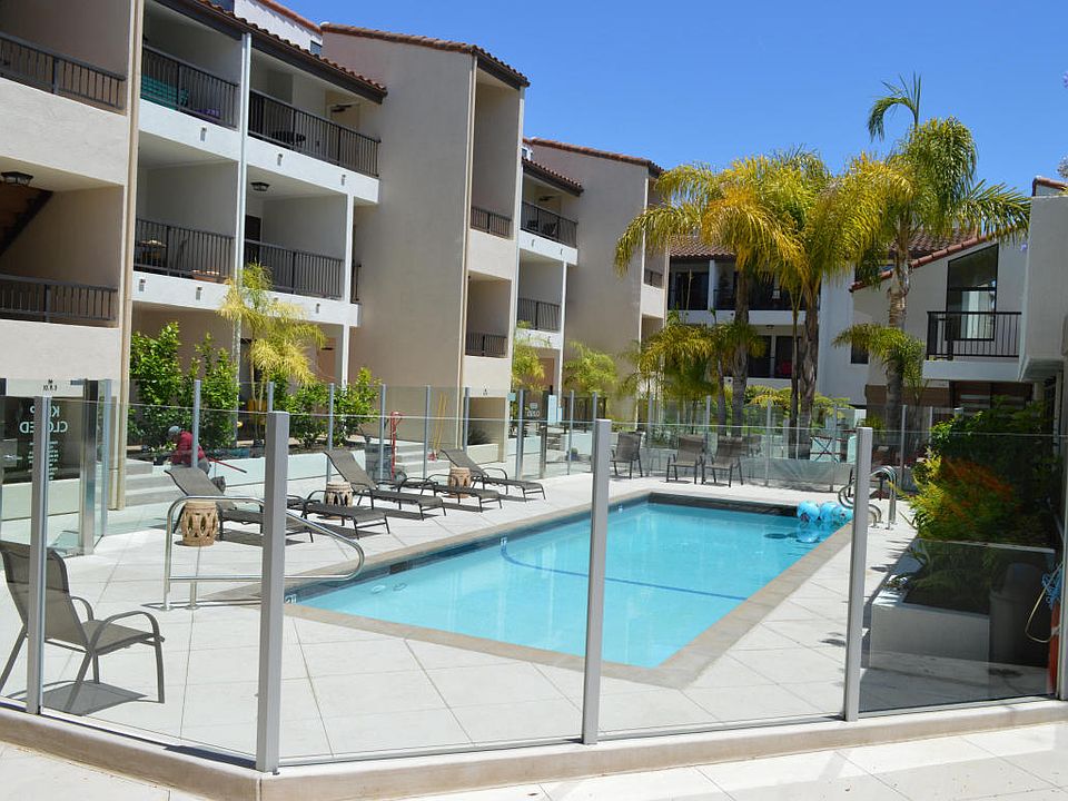 1st image of 56 Barranca Ave APT 4