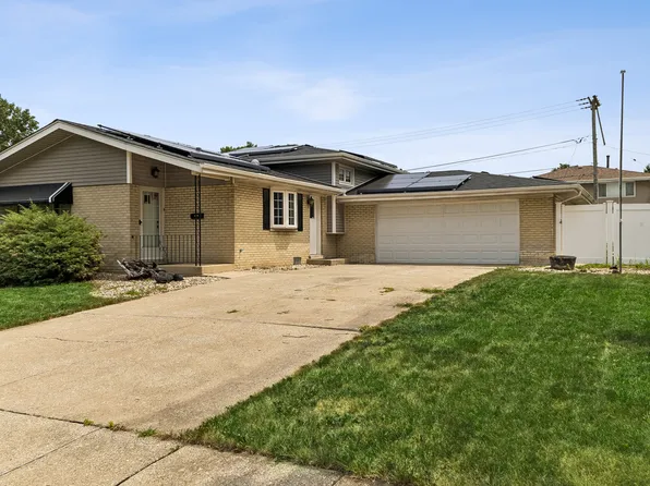 16457 Laura Ln, Oak Forest, IL 60452