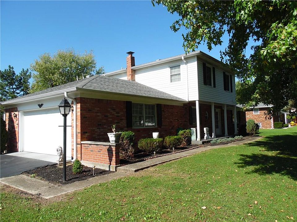 1st image of 1577 Crest Dr