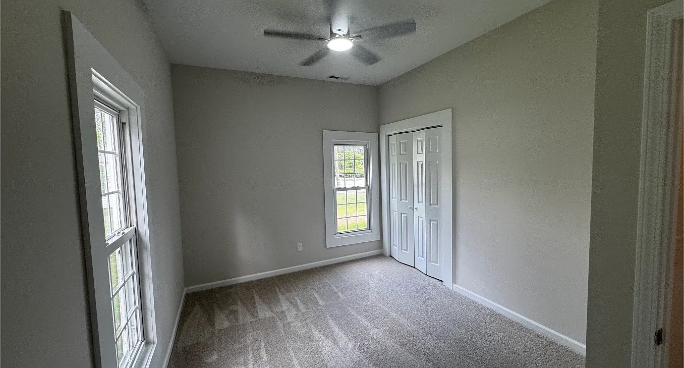 5 bed, 1278 sqft, $1,600 — Photo 4