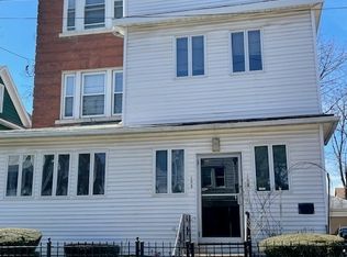 103-105 Kent St, Hartford, CT 06112