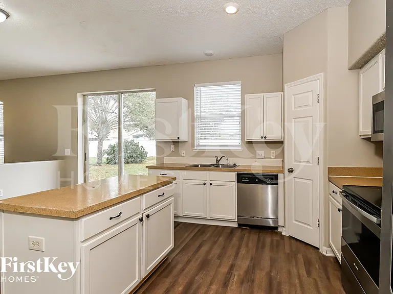 12734 Kings Lake Dr — Photo 6