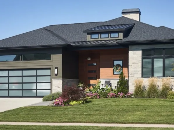 2909 Briar Dr, Spring Grove, IL 60081