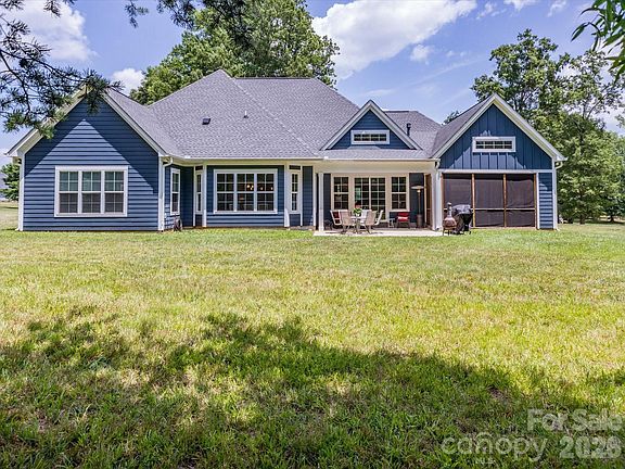 3rd image of 198 Carters Farm Dr
