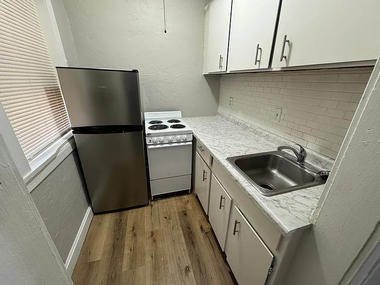 316 N Noyes Blvd — Photo 3