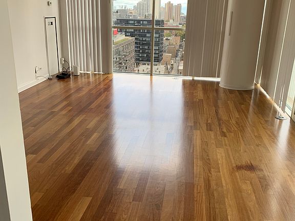 3rd image of 1212 N Lasalle St #1600