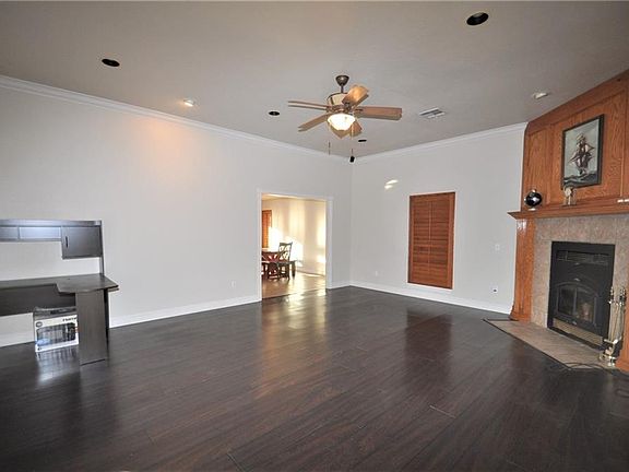3rd image of 10301 Kunkel Ave