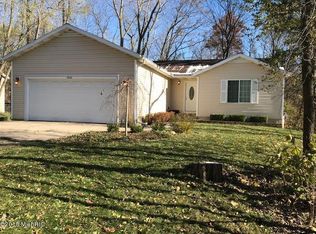 1960 Wilson Ave NW, Grand Rapids, MI 49534