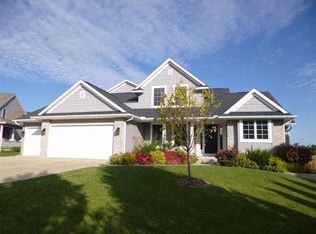 823 Virginia St, Geneseo, IL 61254