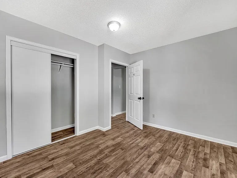 Burns Mitchell Dr — Photo 5