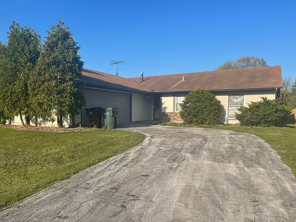 1st image of 3525 Marseilles Ln