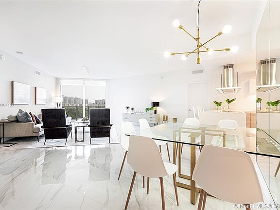 3rd image of 17301 Biscayne Blvd APT 404