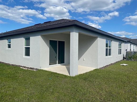 3rd image of 9643 Summers Cay Cir
