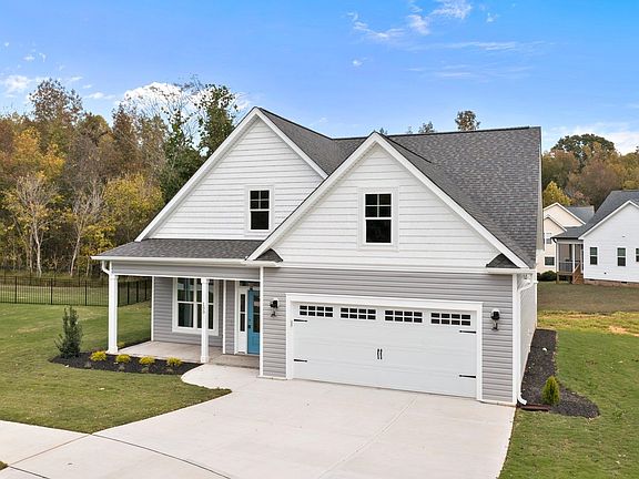 2nd image of 100 Hampton Ct