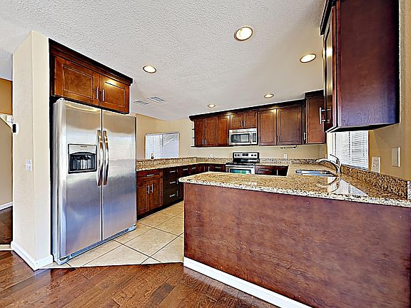 5th image of 4139 E Cascalote Dr